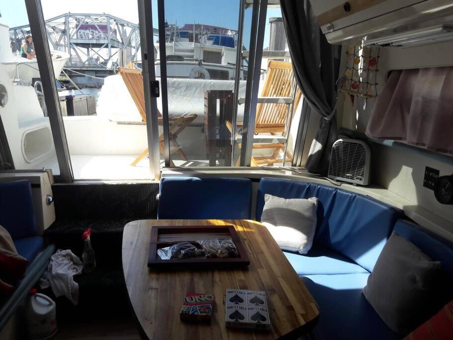 Yacht Stay Providence Marina Extérieur photo