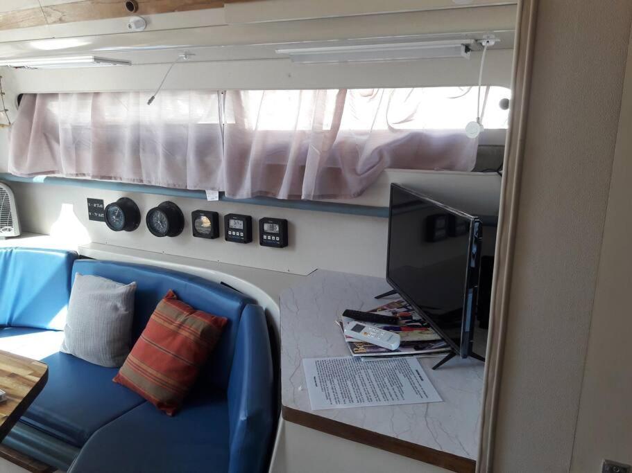Yacht Stay Providence Marina Extérieur photo
